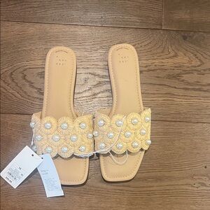 A New Day Women's Cream Floral Pearl Sandals